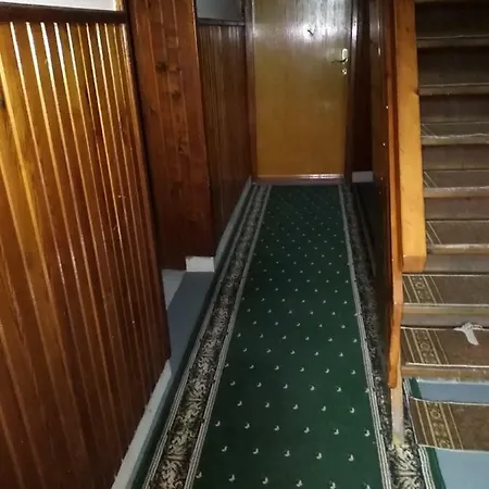 Apartment Tihe Noci *